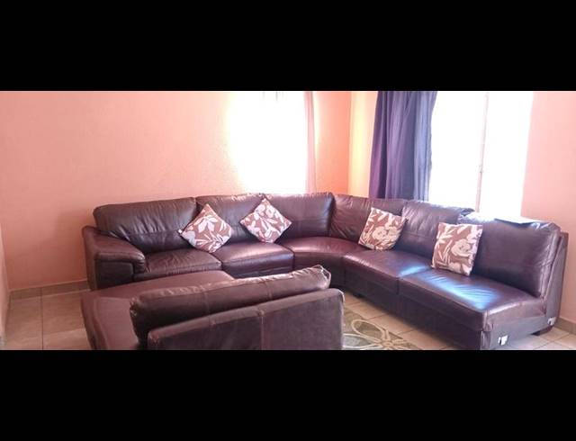 3 BEDROOM HOUSE FOR SALE IN ALBERTSDAL